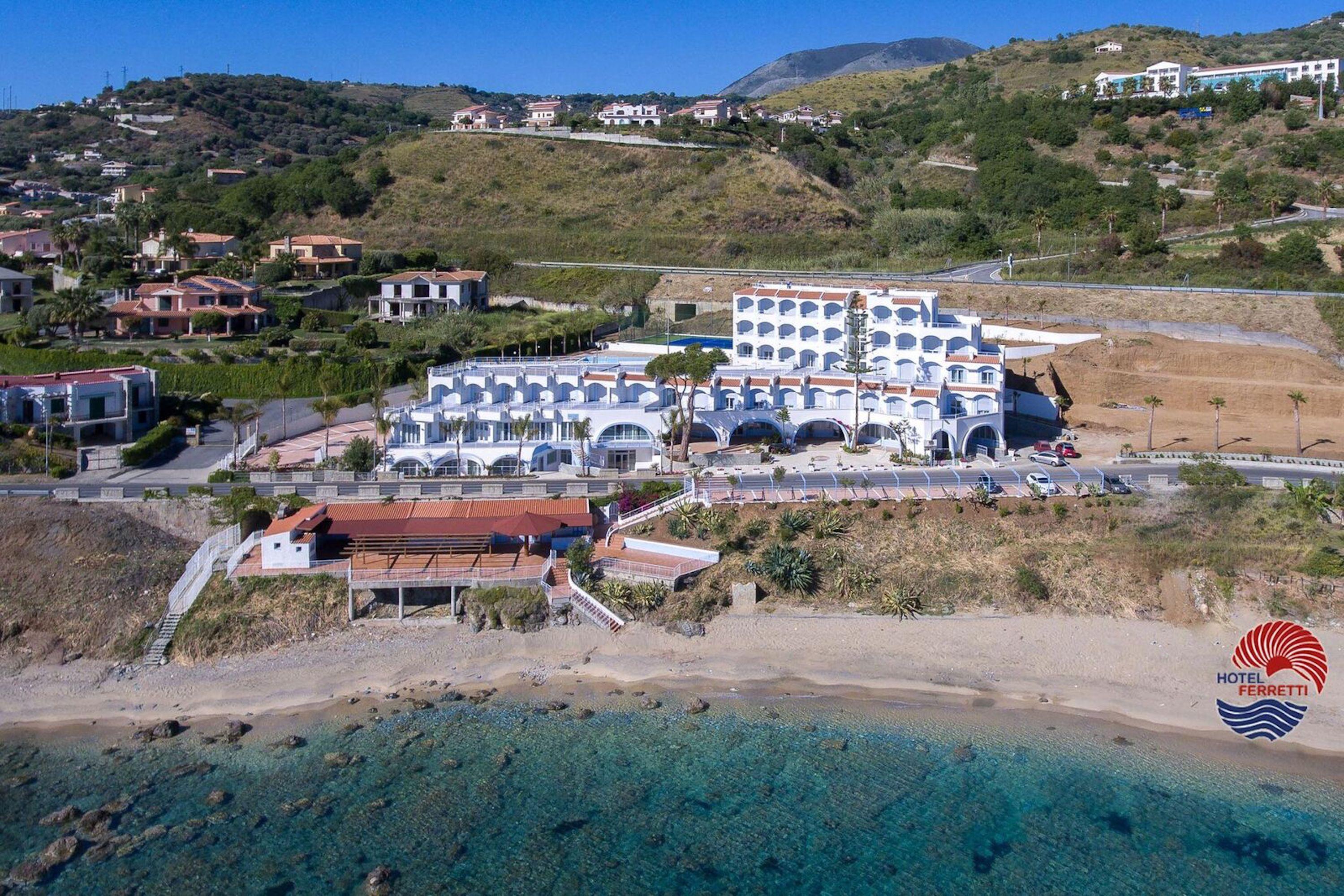 Hotel Ferretti Diamante Exterior photo