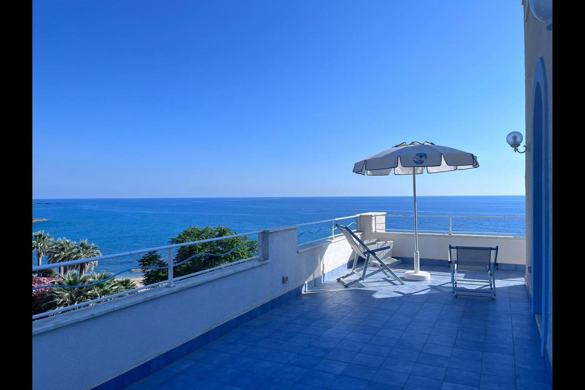 Hotel Ferretti Diamante Exterior photo