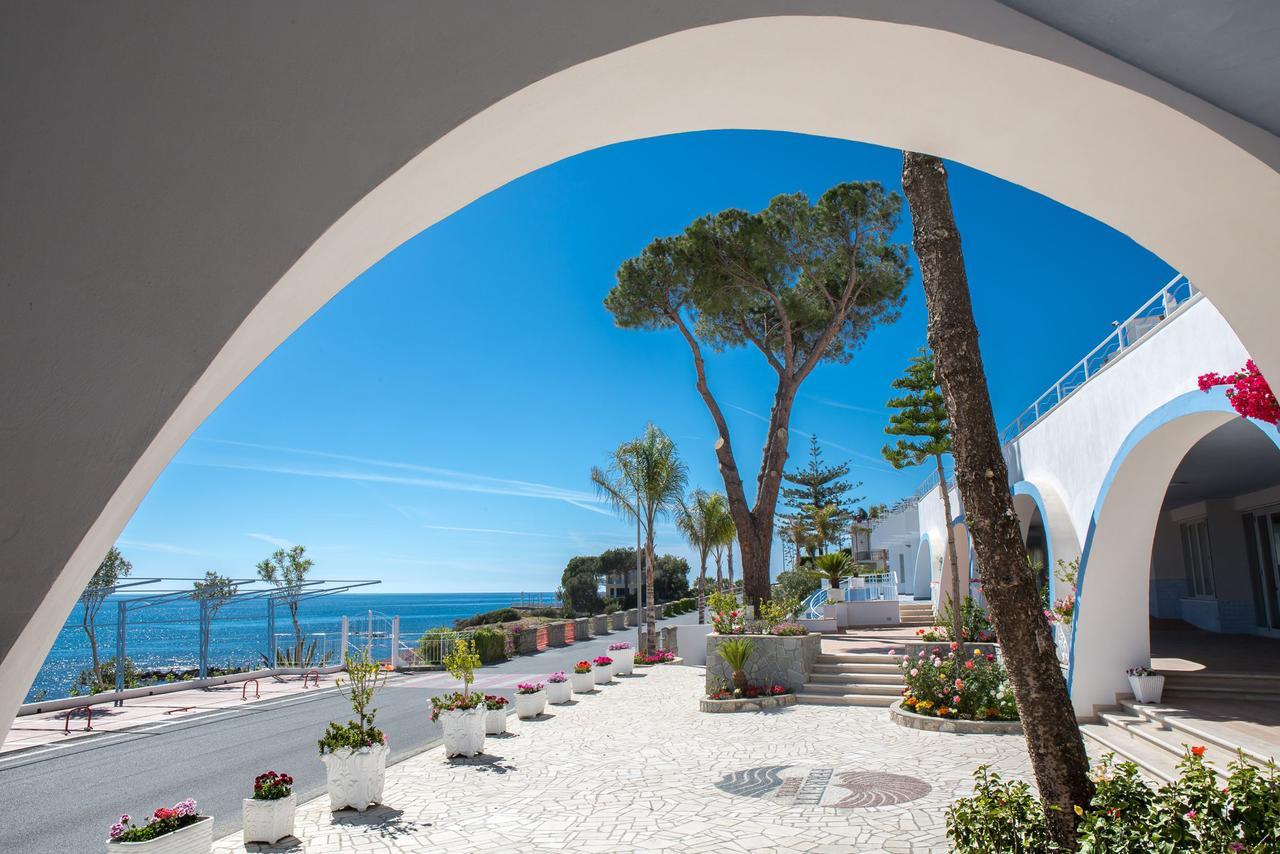 Hotel Ferretti Diamante Exterior photo