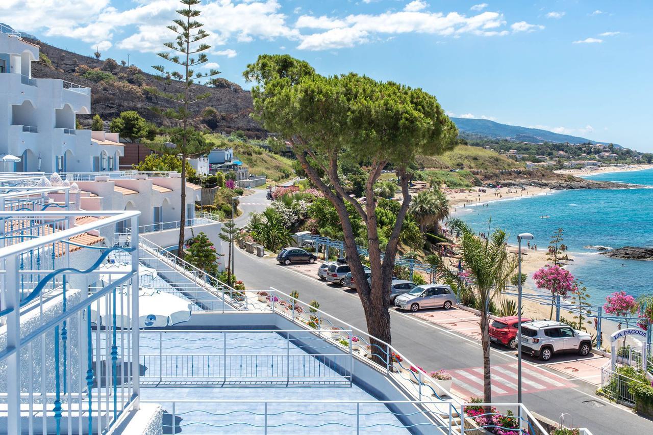 Hotel Ferretti Diamante Exterior photo