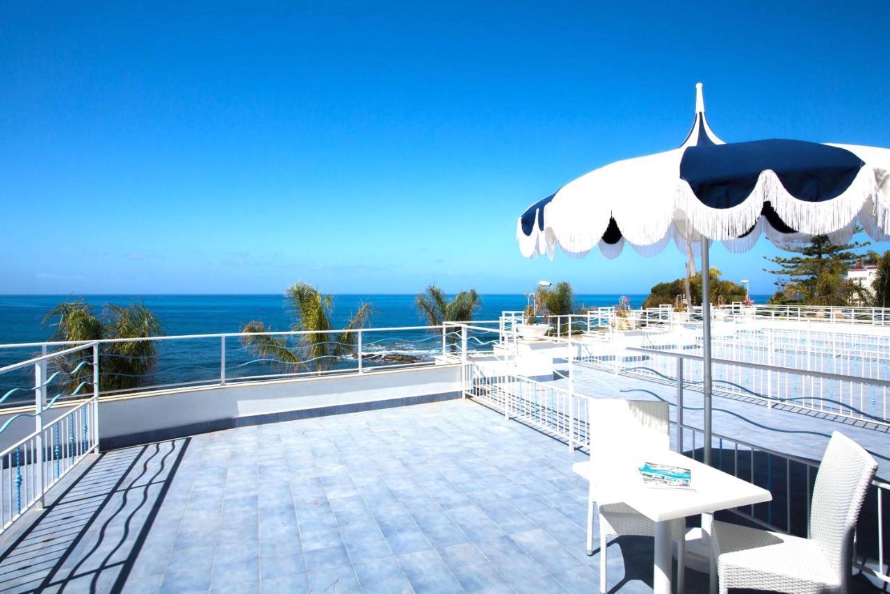 Hotel Ferretti Diamante Exterior photo